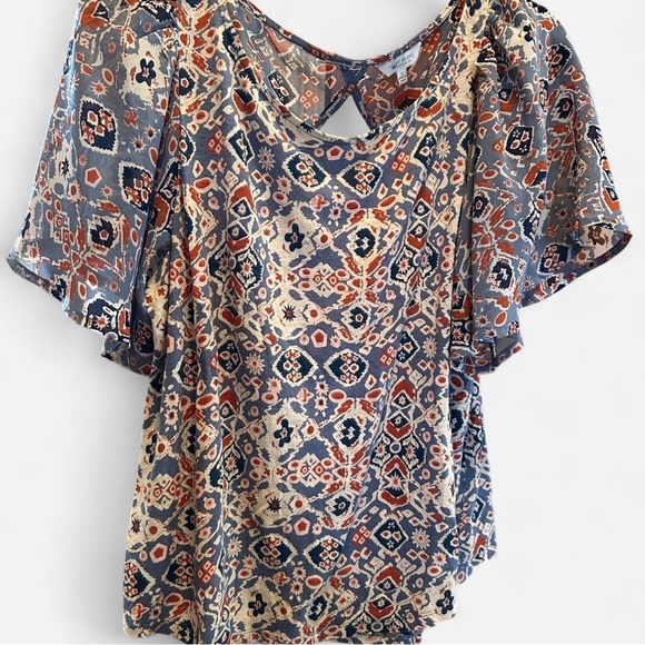 Lucky Brand Women’s Short Sheer Sleeve Boho Tee with Open Back size small - Picture 2 of 6